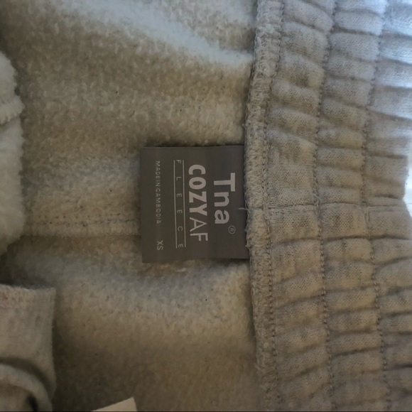 Aritzia Cozy Fleece Boyfriend Sweatpants - Picture 6 of 6